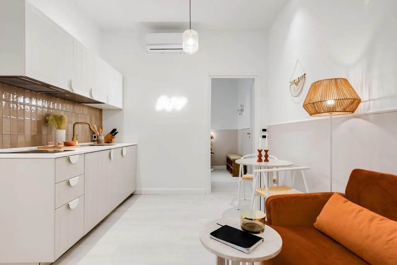 New And Design Flat In The Hearth Of Milanヴィラ 別荘